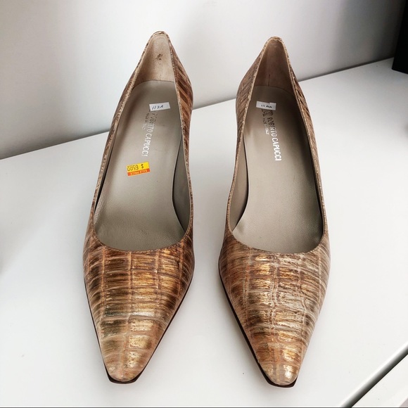 Like new Size 11 AA  Gold Silver Metallic Pointed Heels (fit like a 10) - Picture 3 of 4